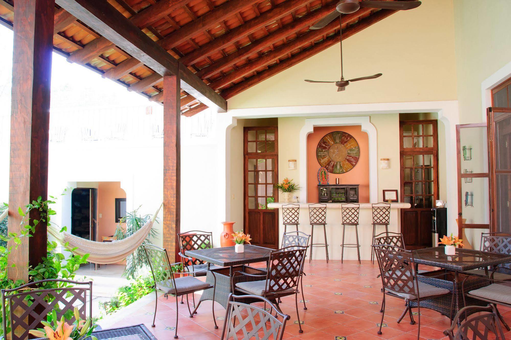 Hotel Decu Downtown à Mérida Extérieur photo
